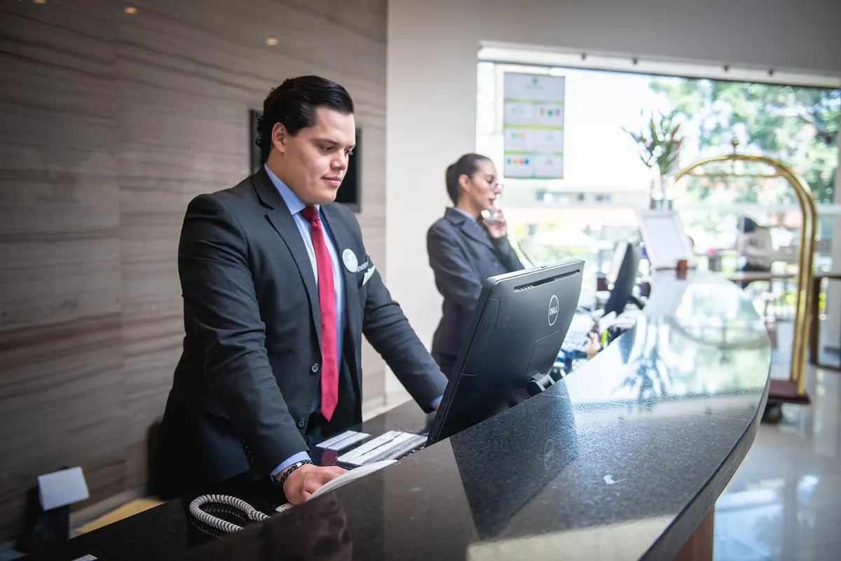 Local Angle: How Neighborhood Clinics Can Use AI Agents for Appointment Scheduling